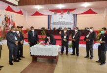 Akhirnya KPU Teluk Wondama Tetapkan Mambor-Kayukatui Pasangan Calon Terpilih Akhirnya KPU Teluk Wondama Tetapkan Mambor-Kayukatui Pasangan Calon Terpilih