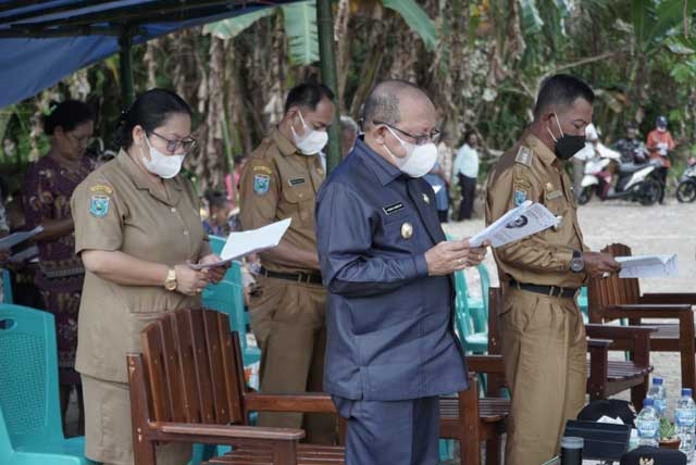 Bupati Teluk Wondama Beri Bantuan di Perayaan HUT PI ke 107 Tanah Rakwa