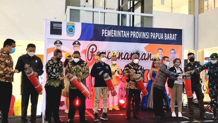 Gubernur Papua Barat Ajak Jadi Konsumen Cerdas