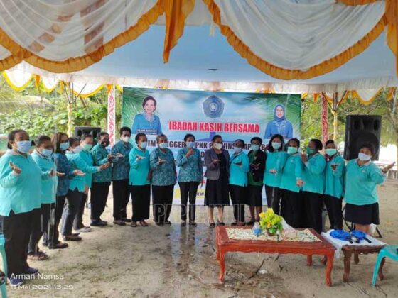 PKK Papua Barat Doakan Kontingen PON Bersama KAAM