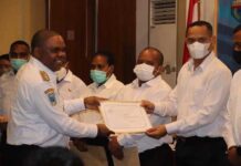 Terima SK 530 CPNS 2018 Bupati Manokwari Titip BKN Pegawai Lama Mengabdi Terima SK 530 CPNS 2018 Bupati Manokwari Titip BKN Pegawai Lama Mengabdi