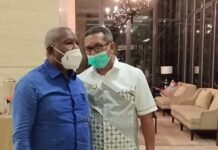 Senin Bantuan Simbolis Bapok Gubernur Papua Barat Untuk Maybrat dan Sorong Selatan Senin Bantuan Simbolis Bapok Gubernur Papua Barat Untuk Maybrat dan Sorong Selatan