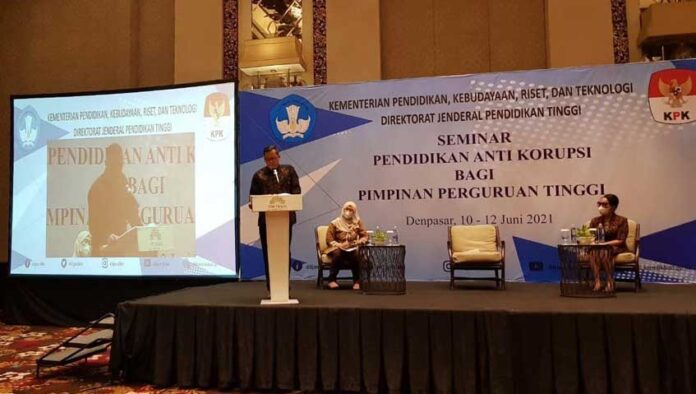 STIE Mah Eisa dan STIH Caritas Papua Sudah 2 Tahun Wajibkan Pendidikan Anti Korupsi