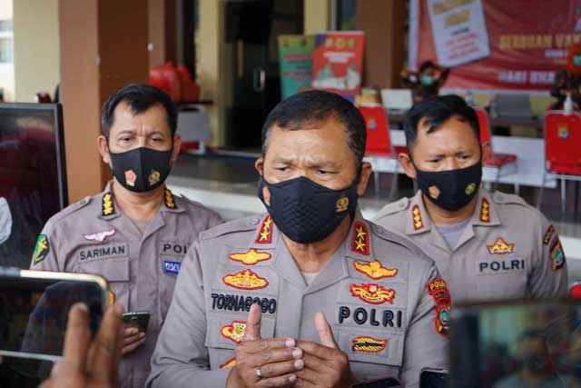 Kapolda-Papua-Barat Polda Papua Barat Vaksinasi Covid-19 Gratis