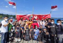 Gubernur Papua Barat Apresiasi Kelompok Pecinta Alam dan Masyarakat Tanam Terumbu Karang Gubernur Papua Barat Apresiasi Kelompok Pecinta Alam dan Masyarakat Tanam Terumbu Karang