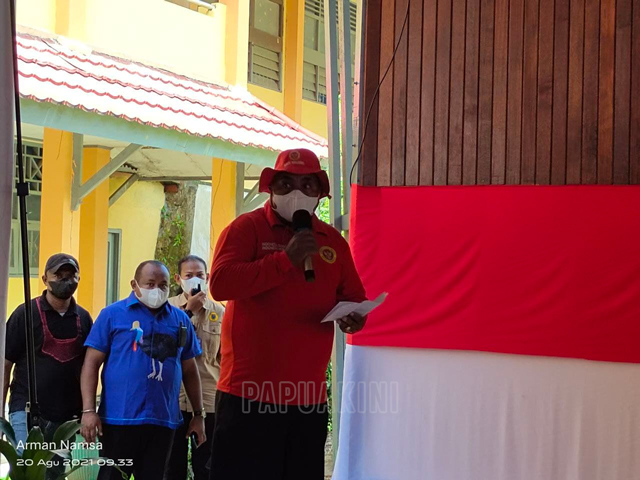 Gubernur Papua Launching Vaksinasi Covid-19 Pendidik dan Siswa SMA/SMK