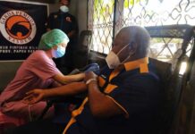 Ketua NasDem Papua Barat Donor Darah Ketua NasDem Papua Barat Donor Darah