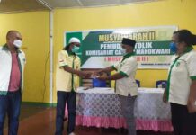 Jefry Ohoilulin Terpilih Ketua Pemuda Katolik Manokwari Jefry Ohoilulin Terpilih Ketua Pemuda Katolik Manokwari