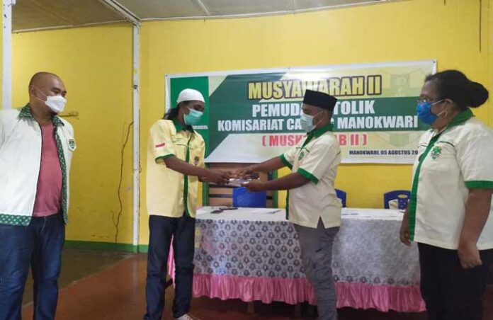 Jefry Ohoilulin Terpilih Ketua Pemuda Katolik Manokwari