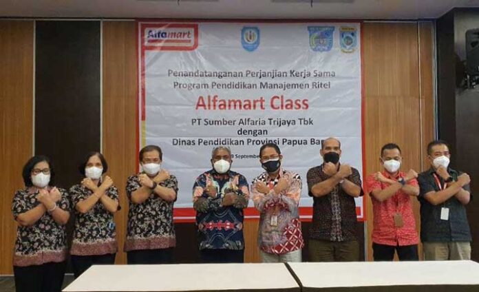 alfamart-mou-dinas-pendidikan-papua-barat Dinas Pendidikan Papua Barat Kerjasama Latih Siswa SMK Dengan Alfamart