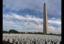 Gereja Bunyikan Lonceng 700 Kali, Kematian Covid-19 Amerika Serikat Naik 100 Persen