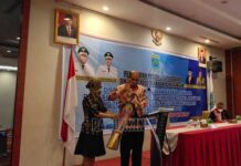 Wakil Gubernur Papua Barat Titip Pemulihan Industri Perikanan Wakil Gubernur Papua Barat Titip Pemulihan Industri Perikanan