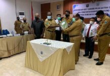 Kabupaten Sorong Serahkan 14 Aset 109,7 M ke Kota Sorong Kabupaten Sorong Serahkan 14 Aset 109,7 M ke Kota Sorong