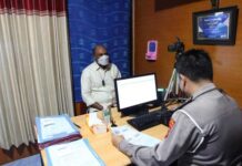 Wakil Gubernur Papua Barat Perpanjang SIM Wakil Gubernur Papua Barat Perpanjang SIM