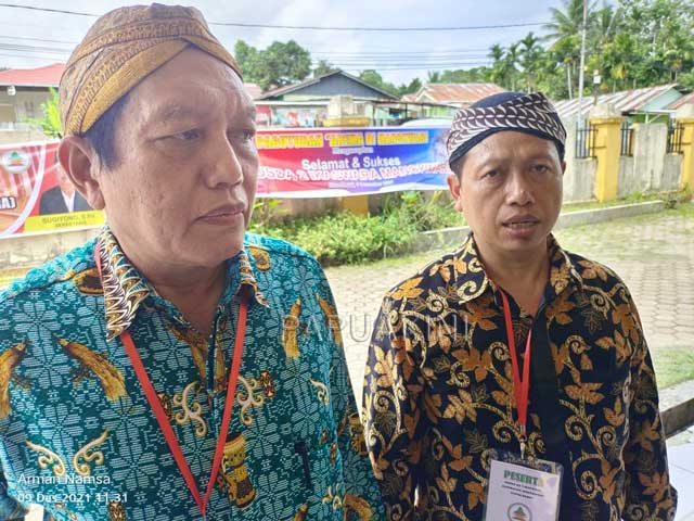 Bupati Manokwari Jadi Warga Kehormatan Ikaswara