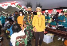 Panglima TNI Tinjau Vaksinasi Covid-19 Kodam Kasuari Panglima TNI Tinjau Vaksinasi Covid-19 Kodam Kasuari