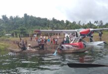 Cuaca Buruk, Bupati Kaimana dan Rombongan Bermalam di Esrotnamba Cuaca Buruk, Bupati Kaimana dan Rombongan Bermalam di Esrotnamba