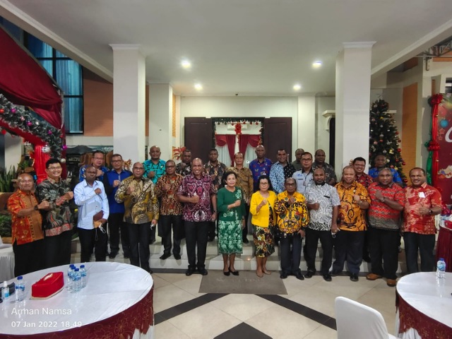 Sekda Papua Barat Syukuran, Ingatkan Selalu Berhati Baik