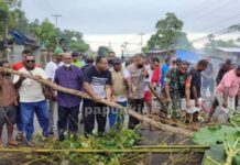 Palang di Amban Sudah Dibuka Palang di Amban Sudah Dibuka