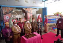 Gubernur Papua Barat Resmikan Sekretariat KKSS Kota Sorong Gubernur Papua Barat Resmikan Sekretariat KKSS Kota Sorong