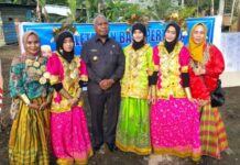 Gubernur Letakkan Batu Pertama Sekber KKSS, IWSS, IPSS di Raja Ampat Gubernur Letakkan Batu Pertama Sekber KKSS, IWSS, IPSS di Raja Ampat