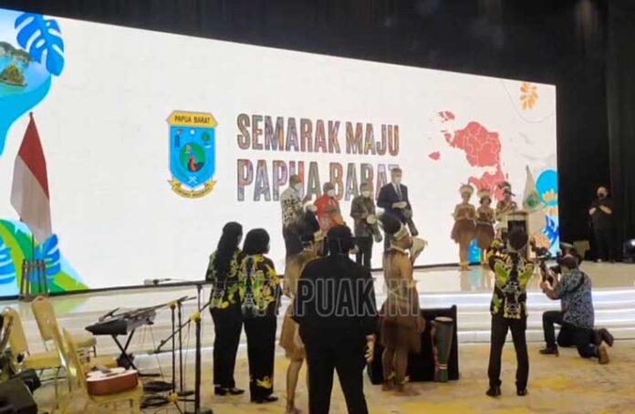 pembukaan-semarak-maju-papua-barat Duta Besar India dan Uni Eropa Turut Buka Semarak Maju Papua Barat