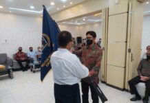 Ketua PWI Papua Barat Lantik Pengurus PWI Sorong Raya Ketua PWI Papua Barat Lantik Pengurus PWI Sorong Raya