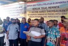 DAP III Domberay Sampaikan Aspirasi Elegan Pemekaran Manokwari Barat DAP III Domberay Sampaikan Aspirasi Elegan Pemekaran Manokwari Barat