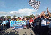 Lepas Jalan Sehat, Penjabat Gubernur Papua Barat Ingatkan Vaksinasi Covid-19 Lepas Jalan Sehat, Penjabat Gubernur Papua Barat Ingatkan Vaksinasi Covid-19