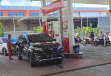 Kendaraan Bermotor Bukan Plat Papua Barat Bakal Tak Dilayani di SPBU Kendaraan Bermotor Bukan Plat Papua Barat Bakal Tak Dilayani di SPBU