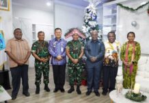 Pangdam Kasuari Berbagi Kasih dan Rasa Aman Dengan Masyarakat Maybrat Pangdam Kasuari Berbagi Kasih dan Rasa Aman Dengan Masyarakat Maybrat