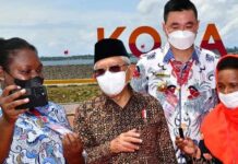 Mama Papua di Kaimana Ajak Wapres Nge-Vlog Mama Papua di Kaimana Ajak Wapres Nge-Vlog