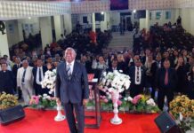 Kepala Suku Besar Arfak Papua Barat Jadi Ketua Umum Paskah Nasional 2023 Kepala Suku Besar Arfak Papua Barat Jadi Ketua Umum Paskah Nasional 2023