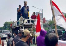 Masyarakat Gelar Aksi di Jakarta Minta Pergantian Pejabat di Papua Barat Masyarakat Gelar Aksi di Jakarta Minta Pergantian Pejabat di Papua Barat