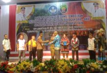 Kepala Sekolah SMA/SMK Papua Barat dan PBD Gelar Rakor di Kaimana Kepala Sekolah SMA/SMK Papua Barat dan PBD Gelar Rakor di Kaimana