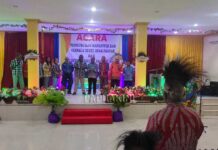 Suku Byak Fakfak Dukung Dominggus Mandacan di Pilgub Papua Barat dan Filep Wamafma DPD RI Suku Byak Fakfak Dukung Dominggus Mandacan di Pilgub Papua Barat dan Filep Wamafma DPD RI