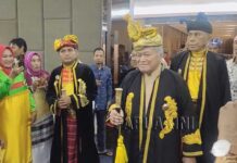 Sultan Buton Ingatkan Tugas Masyarakat Buton Papua Barat Membangun Sultan Buton Ingatkan Tugas Masyarakat Buton Papua Barat Membangun