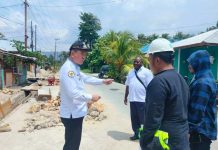 Bupati Kaimana Sorot Kondisi Pembangunan Drainase, Minta Diperbaiki Bupati Kaimana Sorot Kondisi Pembangunan Drainase, Minta Diperbaiki