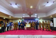 Buka Pertemuan Koordinasi Mitra Pembangunan Papua Barat, Penjabat Gubernur Ingatkan Growth, Equity, Sustainability Buka Pertemuan Koordinasi Mitra Pembangunan Papua Barat, Penjabat Gubernur Ingatkan Growth, Equity, Sustainability