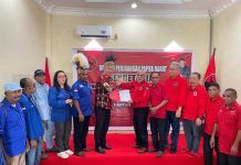 Freddy Thie Mendaftar Pilkada Kaimana di PDIP Freddy Thie Mendaftar Pilkada Kaimana di PDIP