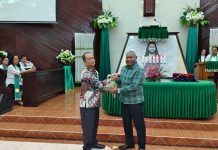 Dominggus Mandacan Penuhi Janji Iman di GKI Eben Haezer Fanindi Dominggus Mandacan Penuhi Janji Iman di GKI Eben Haezer Fanindi