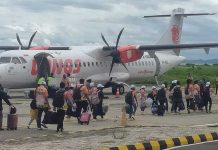 Kontingen Pesparawi Kaimana Terbang ke Sorong Kontingen Pesparawi Kaimana Terbang ke Sorong