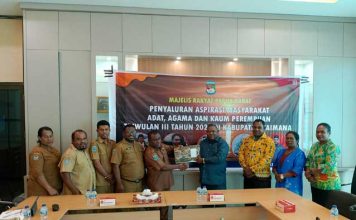 5 Anggota MRPB Monitoring Penggunaan Dana Otsus di Kaimana 5 Anggota MRPB Monitoring Penggunaan Dana Otsus di Kaimana