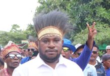 Maju Wakil Bupati Kaimana, Putra Asli Papua ini Disiapkan Politisi PDIP Sejak Masih Kuliah Maju Wakil Bupati Kaimana, Putra Asli Papua ini Disiapkan Politisi PDIP Sejak Masih Kuliah