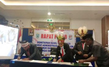 MRP PB Tetapkan Status OAP Dominggus Mandacan dan Mohamad Lakotani MRP PB Tetapkan Status OAP Dominggus Mandacan dan Mohamad Lakotani