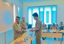 Serahkan DPA ke Pimpinan OPD, Ini Pesan Bupati Kaimana Serahkan DPA ke Pimpinan OPD, Ini Pesan Bupati Kaimana