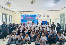 Disdukcapil Papua Barat Fasilitasi Perekaman e-KTP Untuk Pelajar di Kaimana Disdukcapil Papua Barat Fasilitasi Perekaman e-KTP Untuk Pelajar di Kaimana