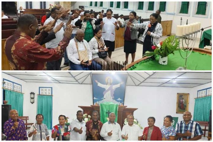 Dominggus Mandacan Maraton Ibadah di GKI Betania dan GKI Syaloom