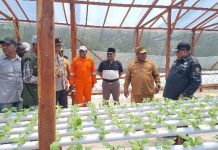 Pj Gubernur Papua Barat Apresiasi Dukungan Sosial Tangguh LNG pada Masyarakat Pj Gubernur Papua Barat Apresiasi Dukungan Sosial Tangguh LNG pada Masyarakat