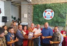 Dukung 100 Persen, Honorer Mohon Doamu Bantu Selesaikan Status Mereka di Awal Periode 2025 – 2030 Dukung 100 Persen, Honorer Mohon Doamu Bantu Selesaikan Status Mereka di Awal Periode 2025 - 2030